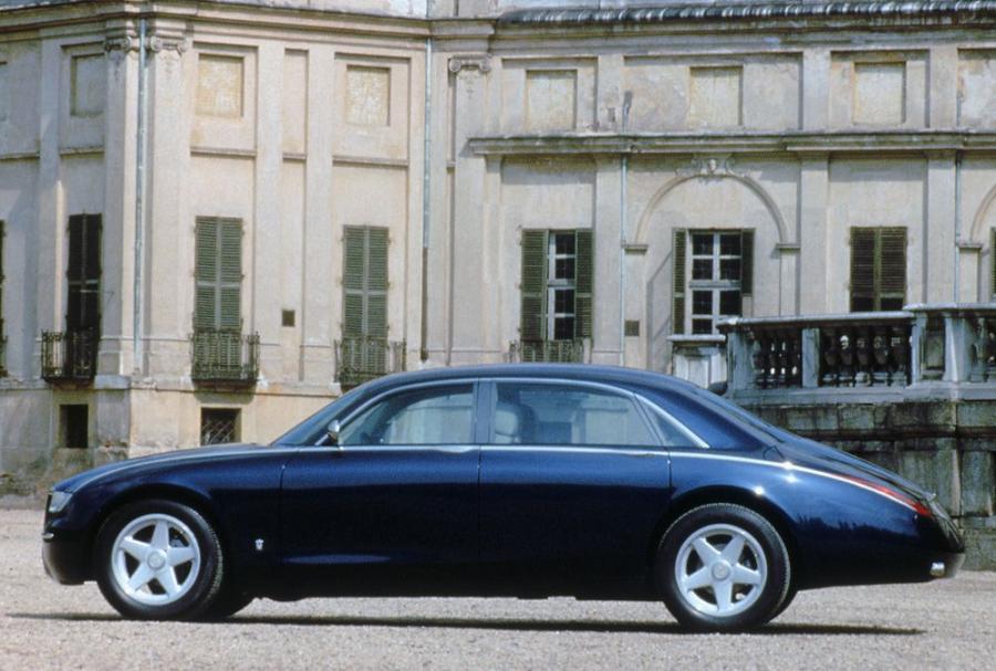  Aston Martin Lagonda Vignale Concept 1993 года  (фото 2 из 11)